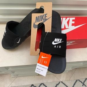 Mens nike air max camden slide.  Brand new never worn.
